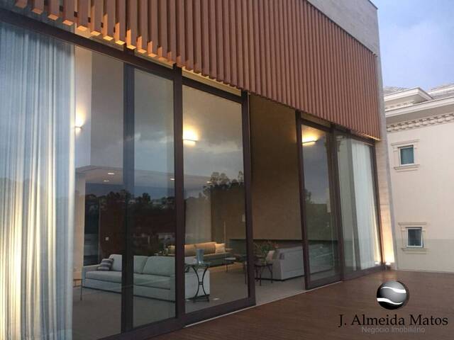 #4747 - Casa para Venda em Santana de Parnaíba - SP