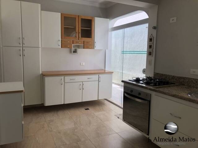 Casa para Venda em Santana de Parnaíba - 3