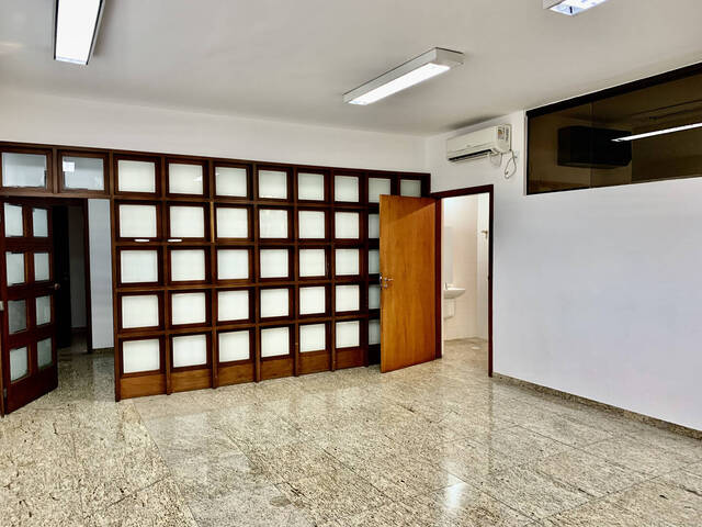 Prédio Comercial para Venda em Barueri - 4