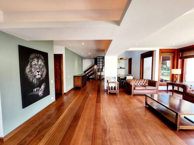 #6164 - Casa para Venda em Santana de Parnaíba - SP