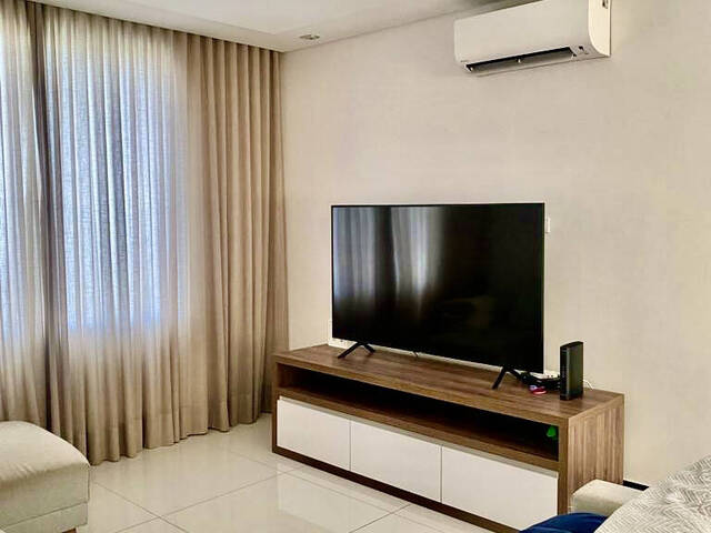 Casa para Venda em Santana de Parnaíba - 4