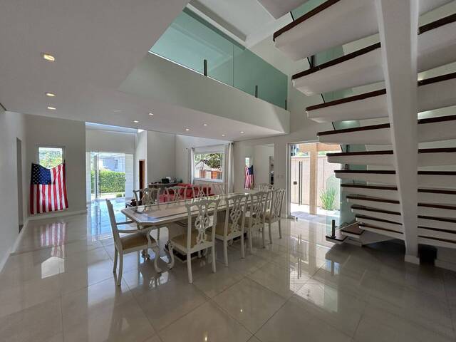 #5643 - Casa para Venda em Barueri - SP