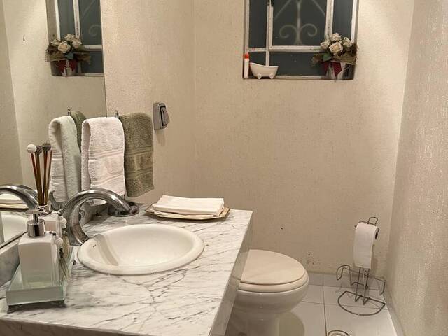 Casa para Venda em Santana de Parnaíba - 4