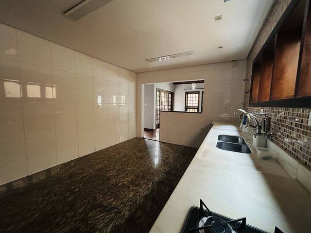 #6502 - Casa para Venda em Santana de Parnaíba - SP