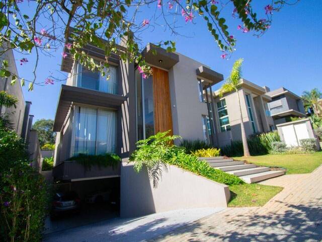 #6505 - Casa para Venda em Santana de Parnaíba - SP