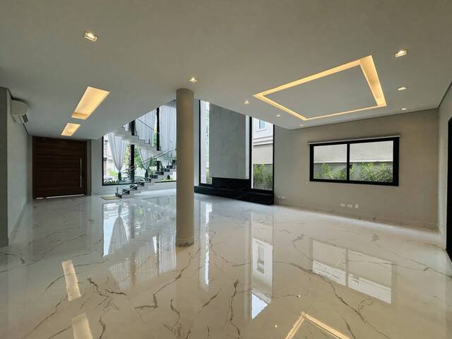 Casa para Venda em Santana de Parnaíba - 5