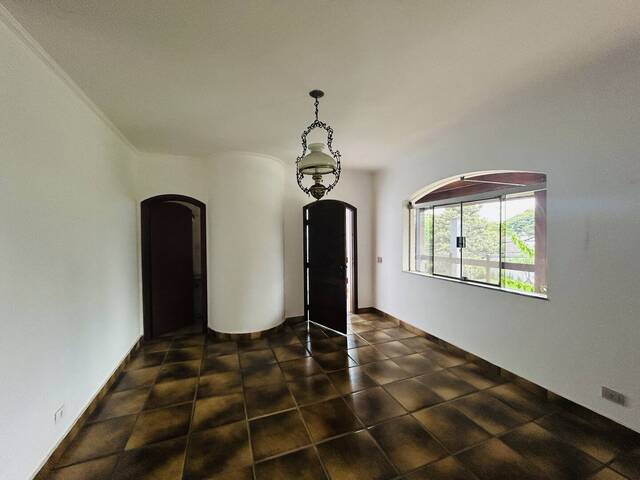 Casa para Venda em Santana de Parnaíba - 5