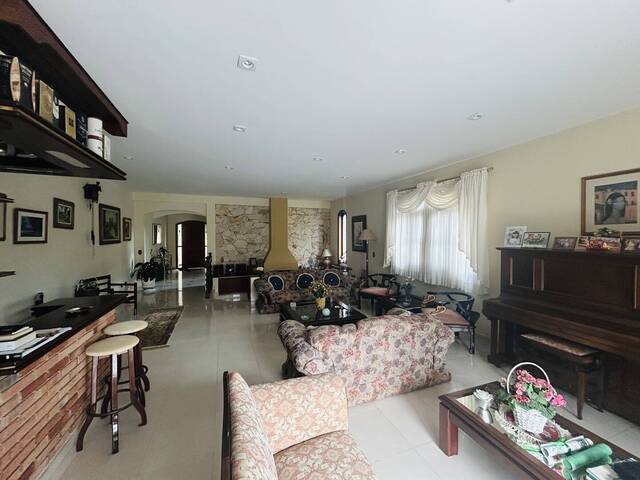 #6518 - Casa para Venda em Santana de Parnaíba - SP