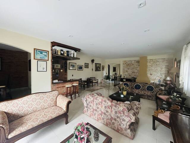 #6518 - Casa para Venda em Santana de Parnaíba - SP