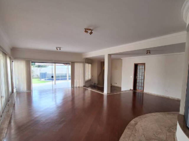 Casa para Venda em Santana de Parnaíba - 5