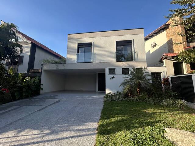 #6503 - Casa para Venda em Santana de Parnaíba - SP
