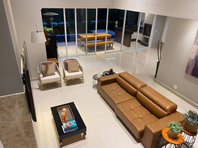 Casa para Venda em Santana de Parnaíba - 5