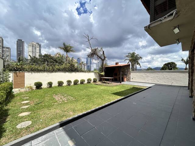 #6643 - Casa para Locação em Santana de Parnaíba - SP