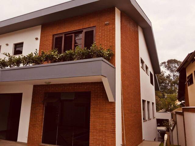 Casa para Venda em Santana de Parnaíba - 1