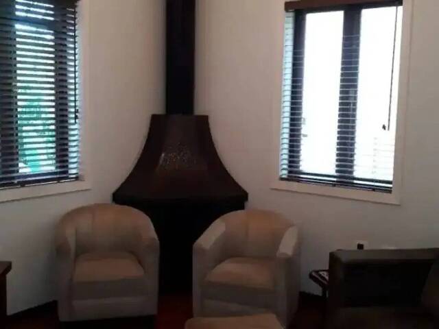 Casa para Venda em Santana de Parnaíba - 5