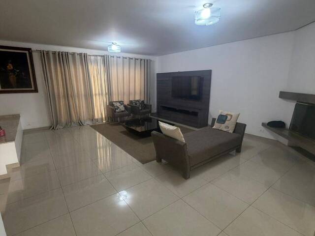 Casa para Venda em Santana de Parnaíba - 4