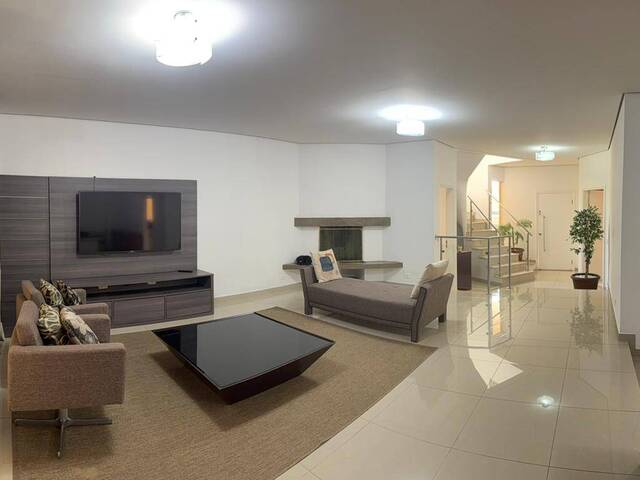 Casa para Venda em Santana de Parnaíba - 5