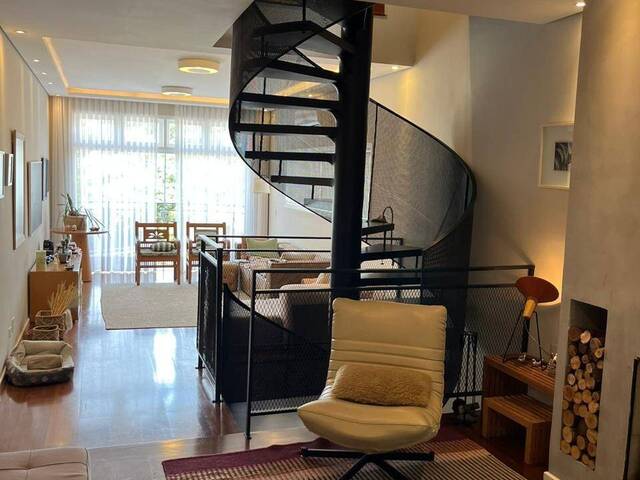 Casa para Venda em Santana de Parnaíba - 4