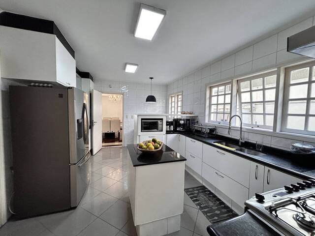 Casa para Venda em Santana de Parnaíba - 4