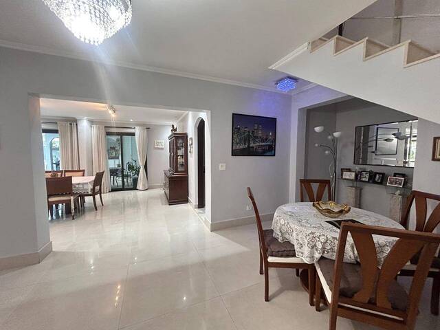 Casa para Venda em Santana de Parnaíba - 3