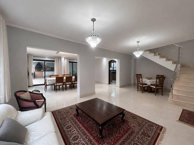 Casa para Venda em Santana de Parnaíba - 4