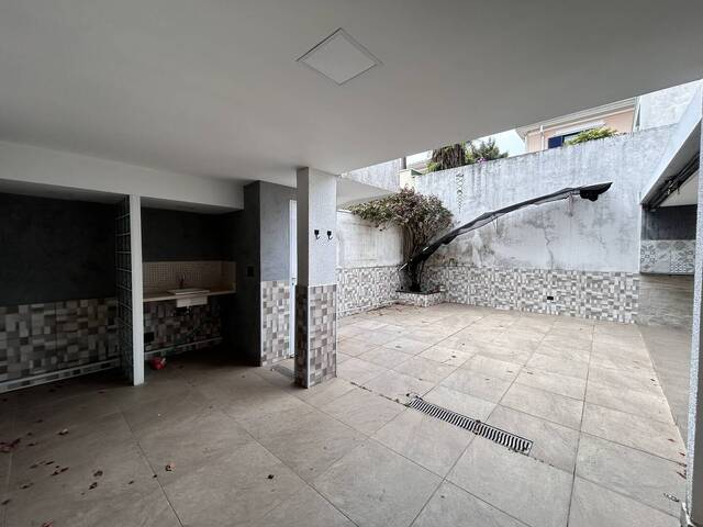 Casa para Venda em Santana de Parnaíba - 3