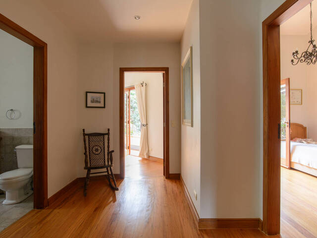 Casa para Venda em Santana de Parnaíba - 4