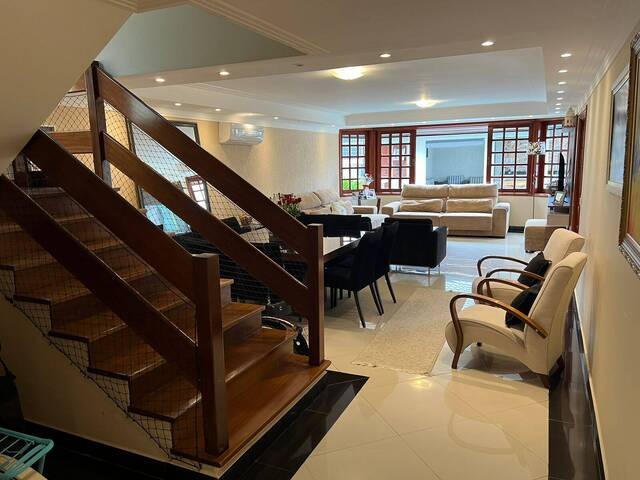 Casa para Venda em Santana de Parnaíba - 5