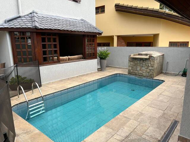 Casa para Venda em Santana de Parnaíba - 4