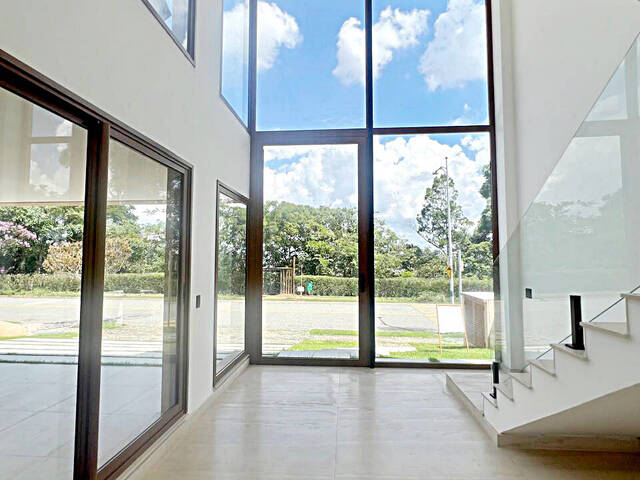 #6725 - Casa para Venda em Santana de Parnaíba - SP - 3