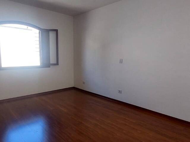 Casa para Venda em Santana de Parnaíba - 5