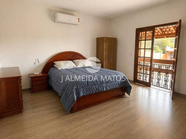 Casa para Venda em Santana de Parnaíba - 4